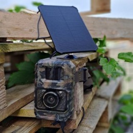 Piege photo avec panneau solaire