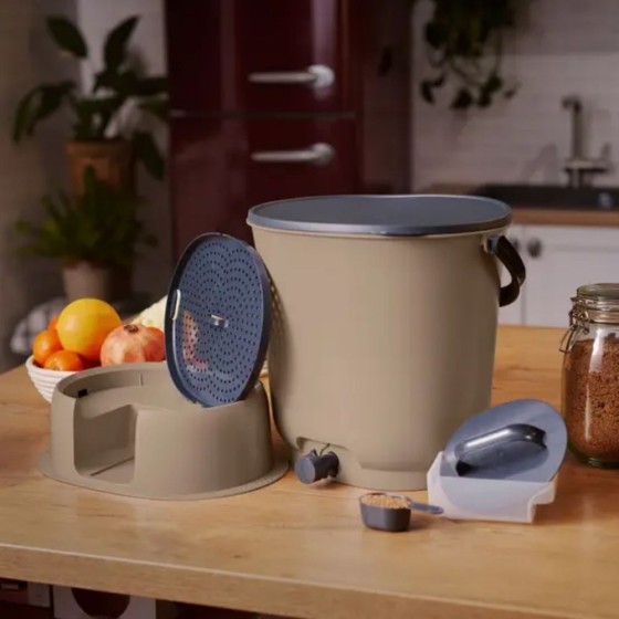 Composteur Bokashi Essential + base – 15,3 L – Cappuccino – Activateur inclus